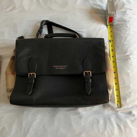 Burberry Messenger Bag - Picture 5 of 7